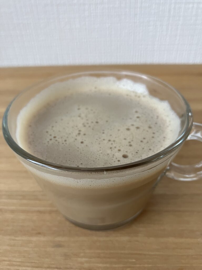 家でつくった黒糖ミルクコーヒー