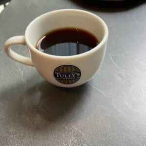 ウェルカムドリンクの入ったデミタスカップ