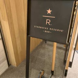 スターバックス リザーブ ストアの看板