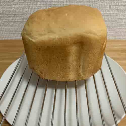 焼き上がったお豆食パン
